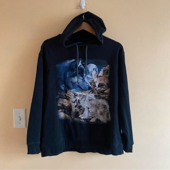 Vintage Black and Blue Wolf Graphic Hoodie - Picture 2 of 15
